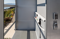 Homelift detailed view outdoor