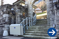 Monte-escalier à plateforme