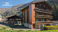 Neuer Homelift aussen Chalet in Saas Balen